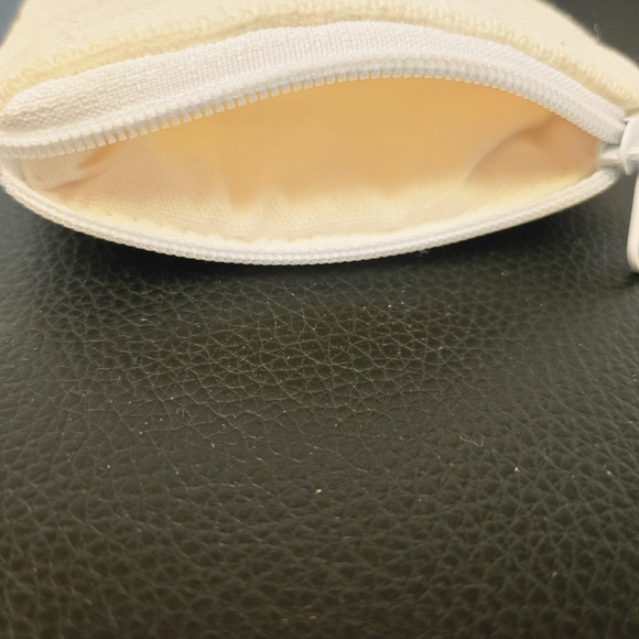 Indian Elephant Coin Purse - Picture 3 of 4